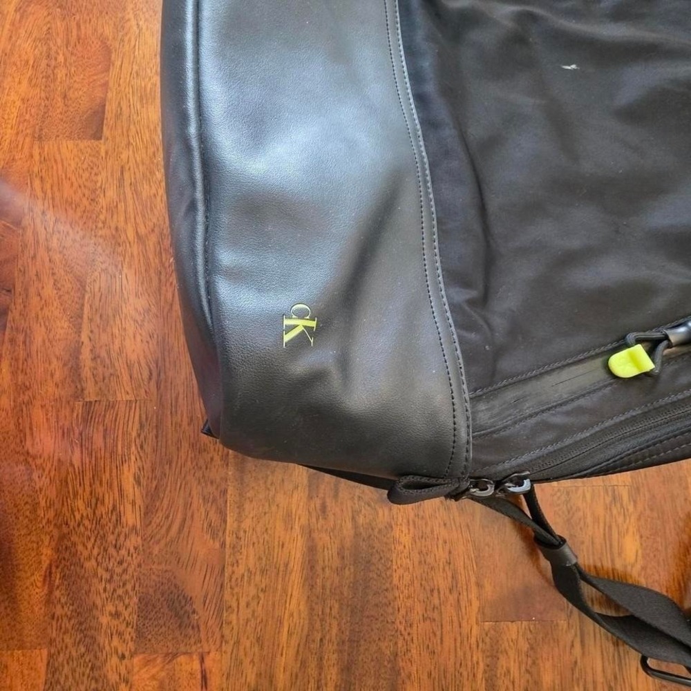 Calvin Klein backpack medium size - Picture 4 of 7